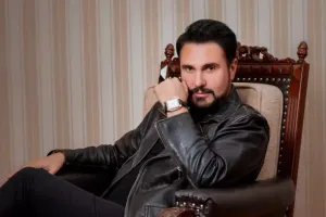 ​“Mən mədəni fəhləyəm” - Nadir