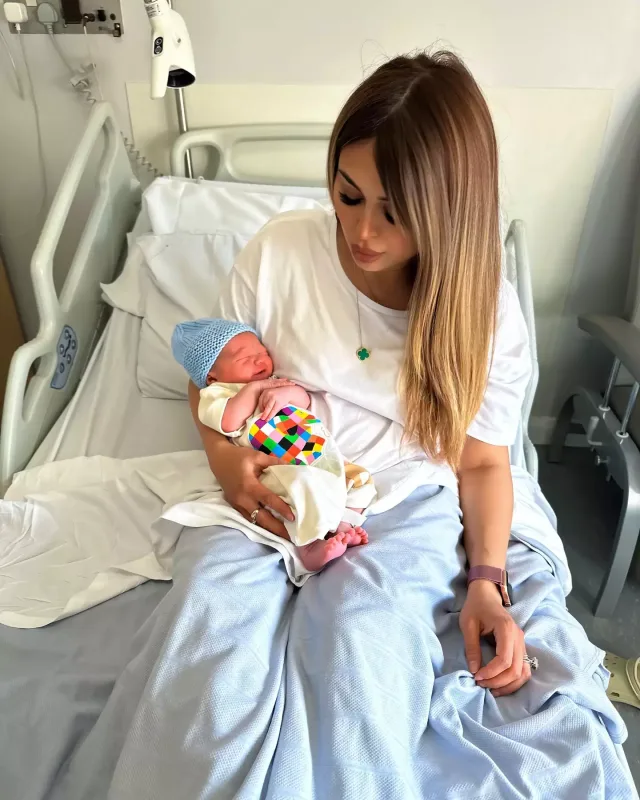 Azərbaycanlı bloger suda doğuş etdi