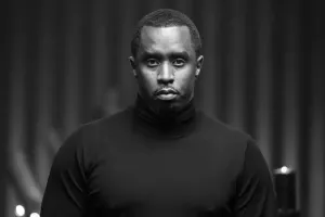 Zəhərlənmə qorxusundan həbsxanada ac qalır