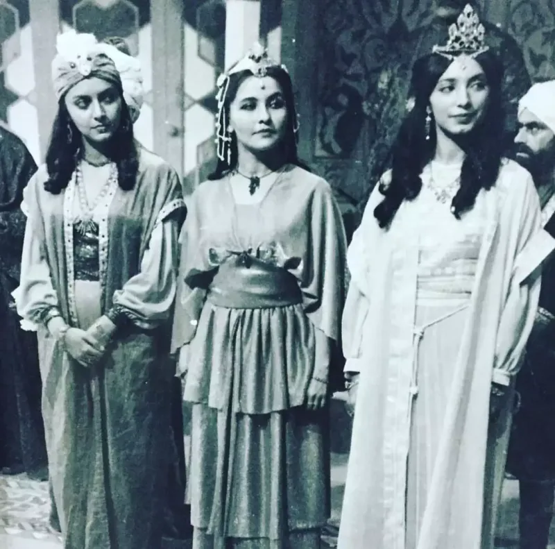 Həmidə Ömərovanın 42 illik arxivi