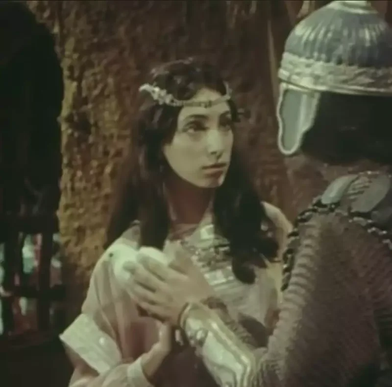 Həmidə Ömərovanın 42 illik arxivi