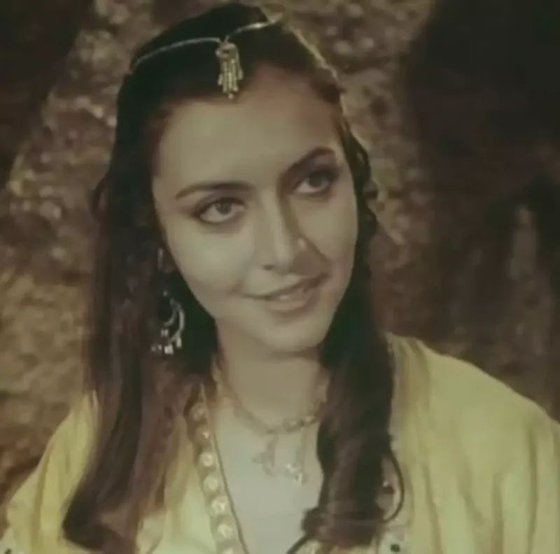 Həmidə Ömərovanın 42 illik arxivi