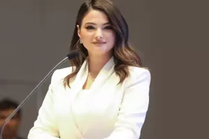 “Heç yaraşmadı ağ sənə...”