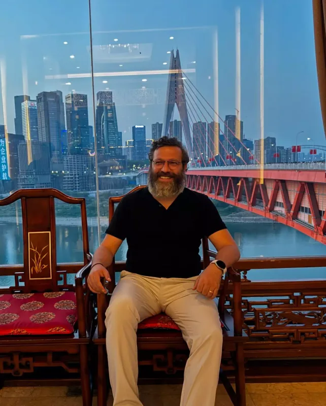 Talehin Çin gəzintisi!