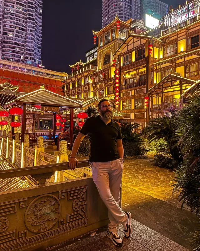 Talehin Çin gəzintisi!