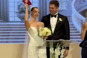 “Survivor”da tanış olan cütlük evləndi