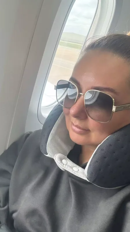 Lalə qızı üçün Londona getdi