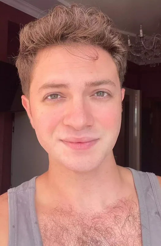 Nadir “babyface” oldu