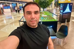 İlkin Əhmədov saç əkdirdi