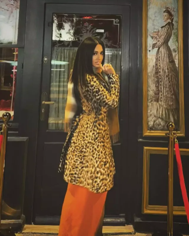 Validanın Paris macəraları