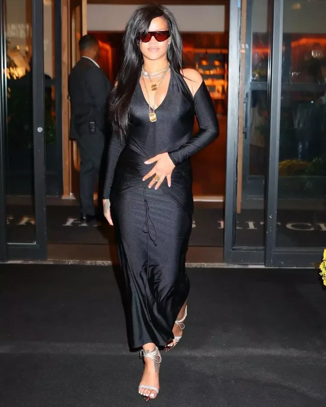 Rihanna və sevgilisi gecələrdə