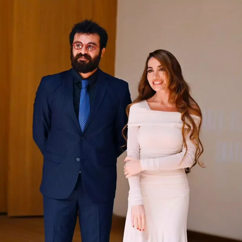 Sənan Arzu Əliyeva ilə bir arada