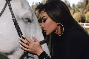 Fatimədən atlı fotosessiya