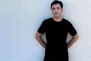 “Hər kəs öz yerini bilsin!”