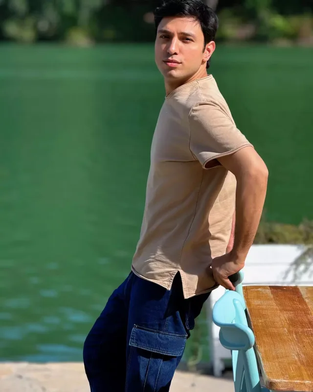 “Hər kəs öz yerini bilsin!”