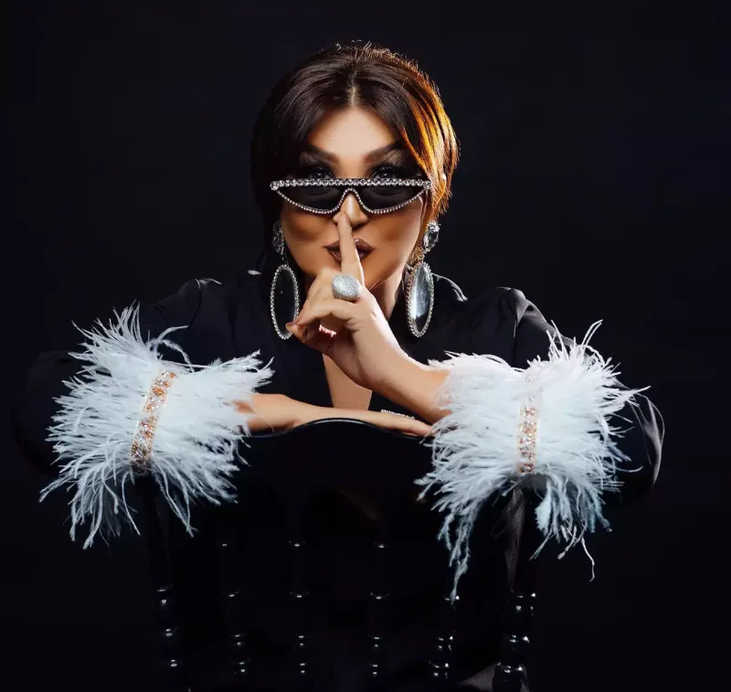 “İki xanımın duet ortağı olmağını düzgün saymıram”