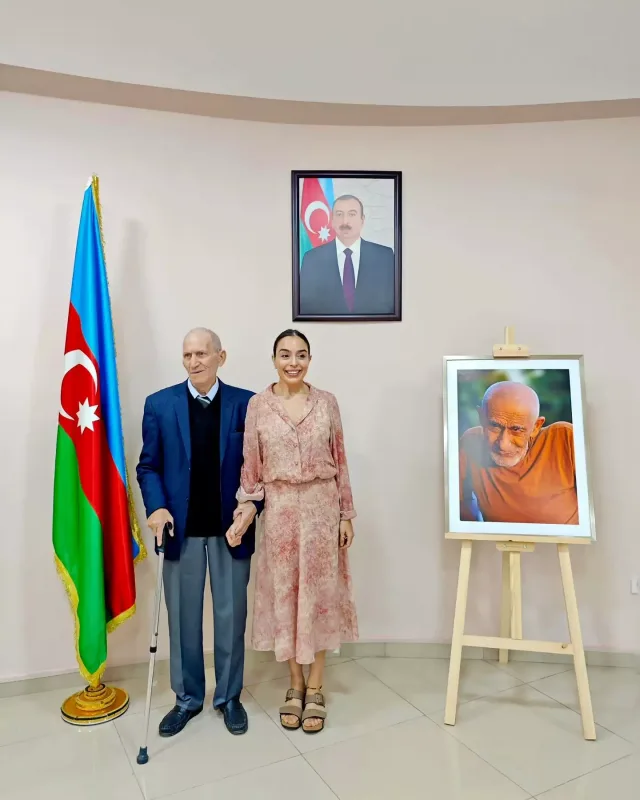 Leyla Əliyeva Qocalar evində...