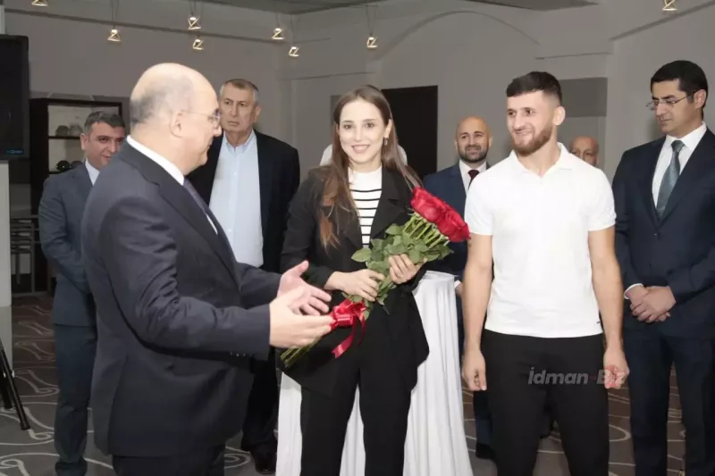 İki voleybolçumuz evlənir