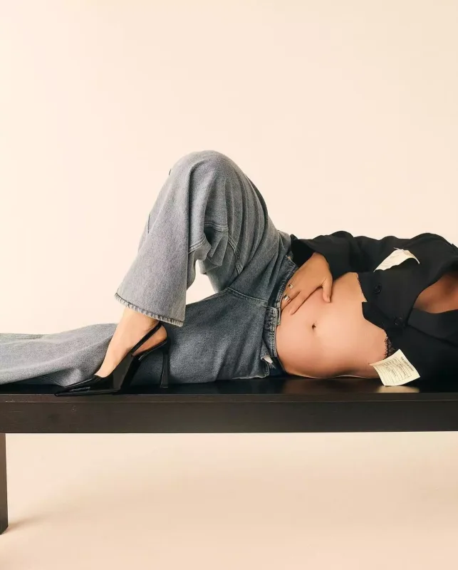 “Prens”in aktrisasından hamiləlik fotosessiyası