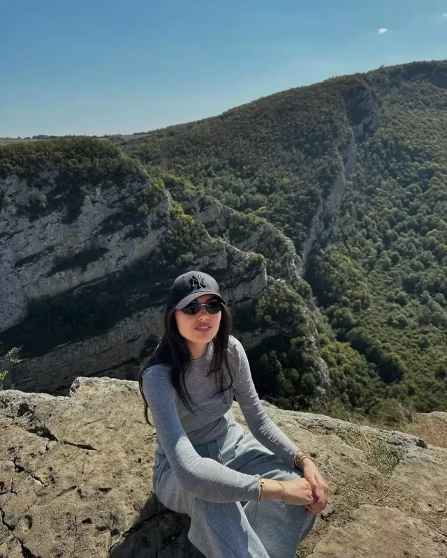 Safuranın ailəsi ilə Şuşa gəzintisi