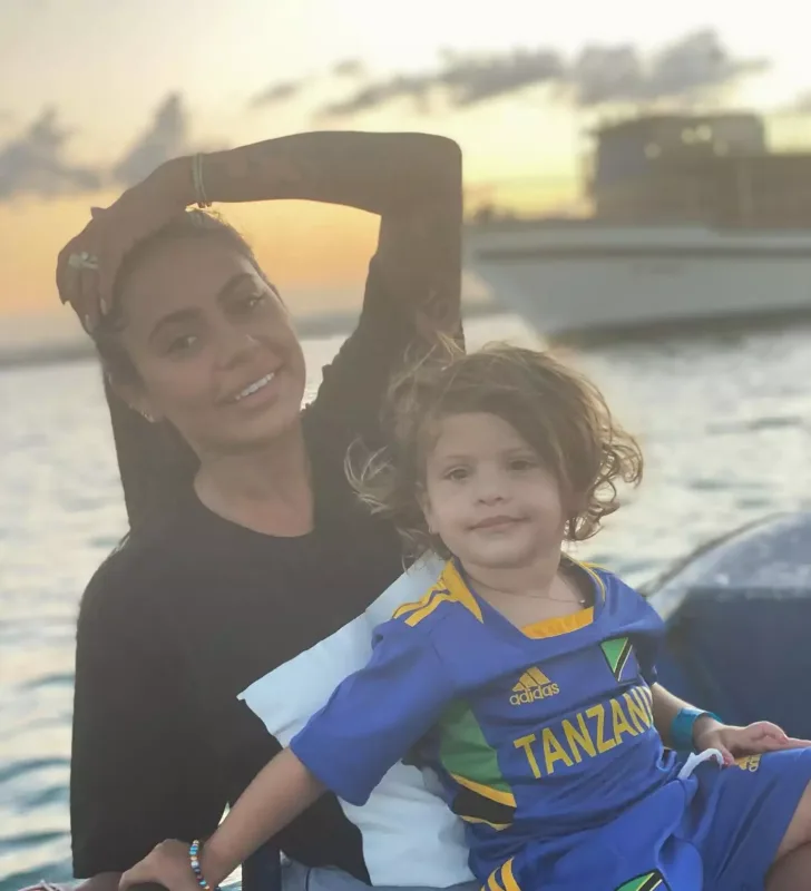 “Ərinizi divanda belə görəndə...”