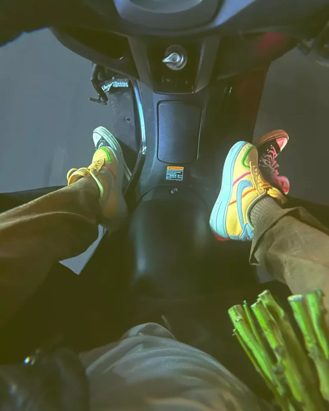 Şeyma model sevgilisi ilə əl-ələ