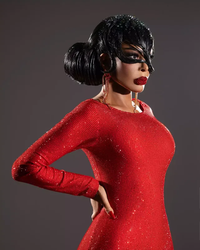 Aygün Kazımova qırmızıya büründü