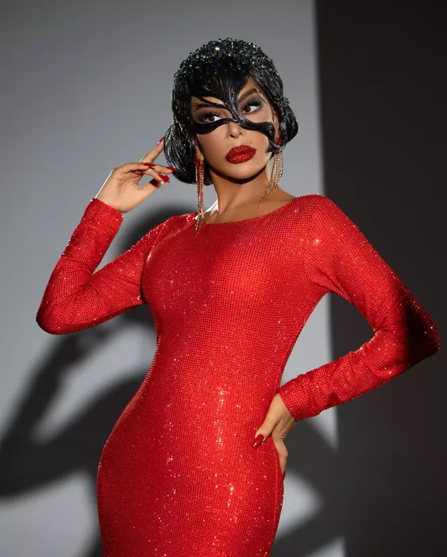 Aygün Kazımova qırmızıya büründü