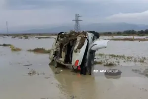 Toya gedən müğənni və prodüseri qəzaya düşüb