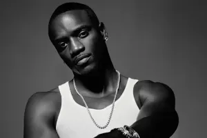 Akon-ın Bakı konserti baş tutdu - Video