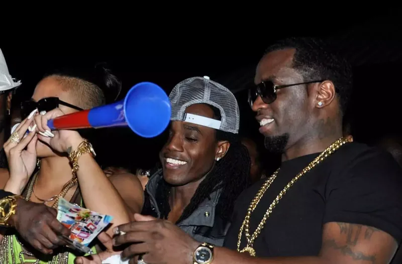 Diddinin sevgilisini döydüyü bu fotolarla üzə çıxdı