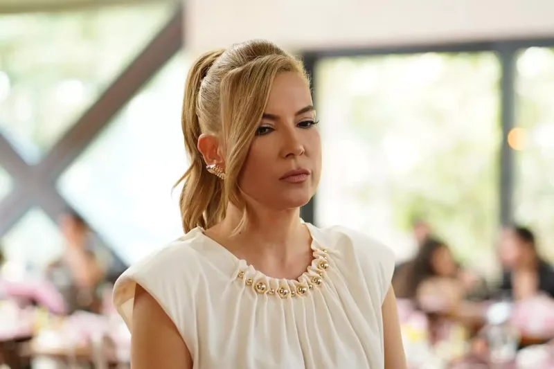 Ögey anası ilə gizli eşqə qadağa...