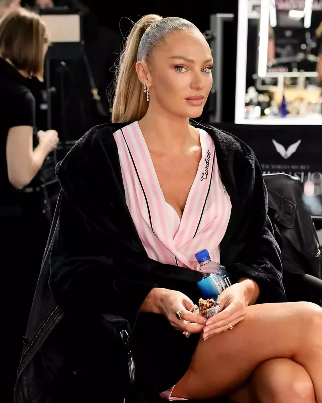 “Mələk”lər 6 il fasilədən sonra podiuma çıxdılar!