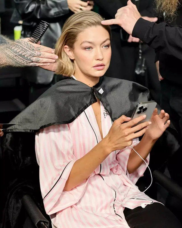 “Mələk”lər 6 il fasilədən sonra podiuma çıxdılar!