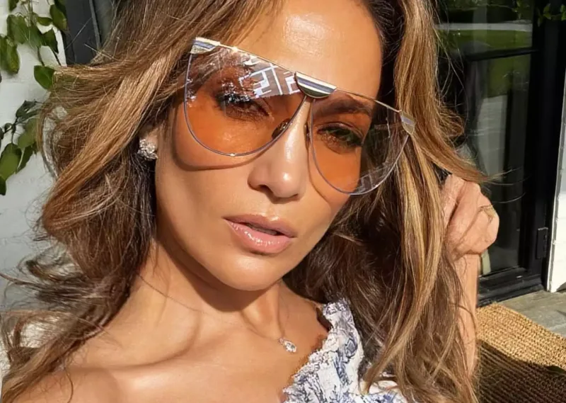 Cennifer Lopez riskli əməliyyata hazırlaşır!