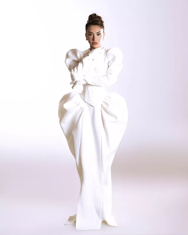 Mehin fərqli obrazda