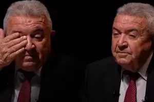 Sabiq nazir göz yaşı tökdü - Kövrək anlar...