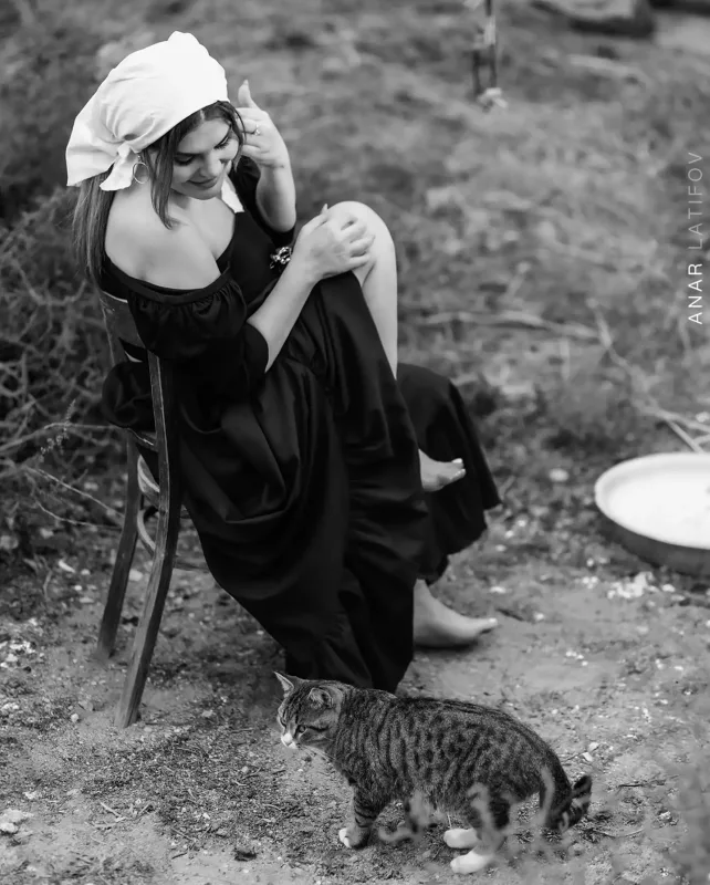 Xatun evdar qadın obrazında