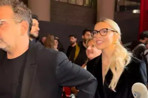 Hadise yeni sevgilisi ilə qala gecəsində