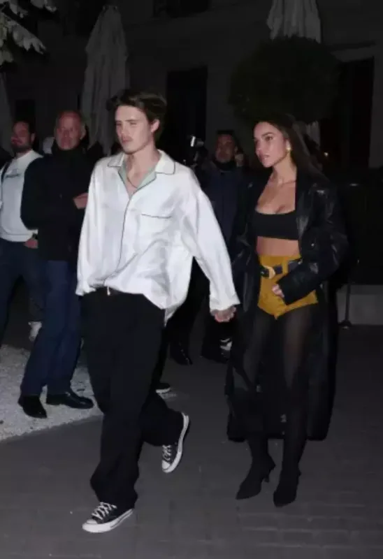 Bekhemlərin oğlu bu müğənni ilə sevgilidir