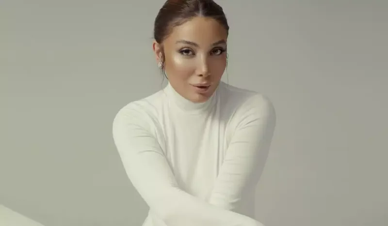 Sevgilisi Günayın bacısının toyunda - VİDEO