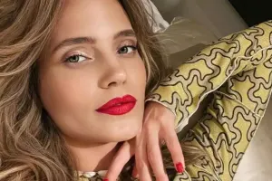 Rusiyalı ulduz hava limanında saxlanıldı