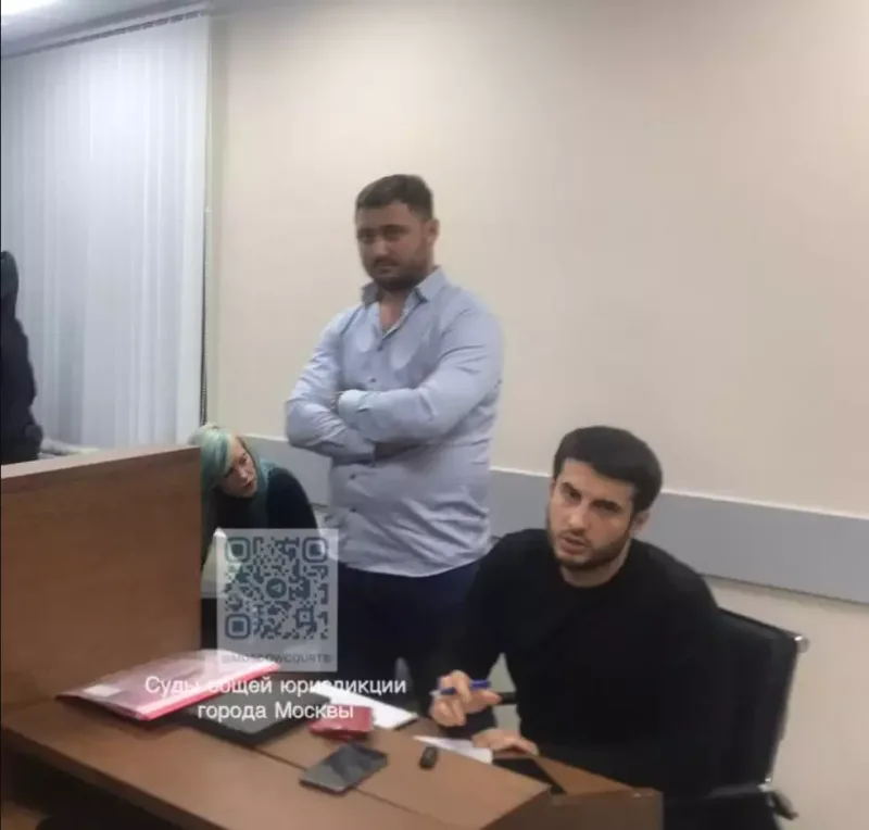 Rusiyalı ulduz hava limanında saxlanıldı