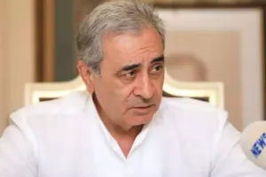 İlham Rəhimov ona ev hədiyyə etdi