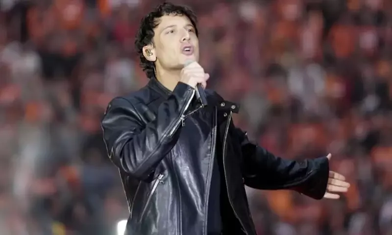 Edisdən Bakıda “Ayrılıq” ifası…