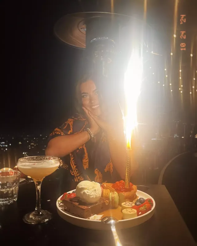 Doğum gününü əri ilə Los Ancelesdə qeyd etdi