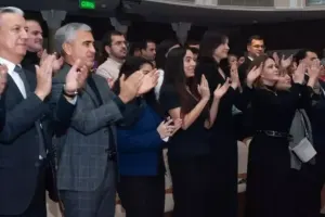 Leyla Əliyeva “AzDrama”da “İblis və...” tamaşasını izlədi