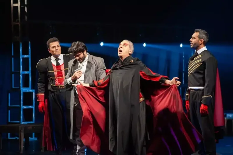 Leyla Əliyeva “AzDrama”da “İblis və...” tamaşasını izlədi