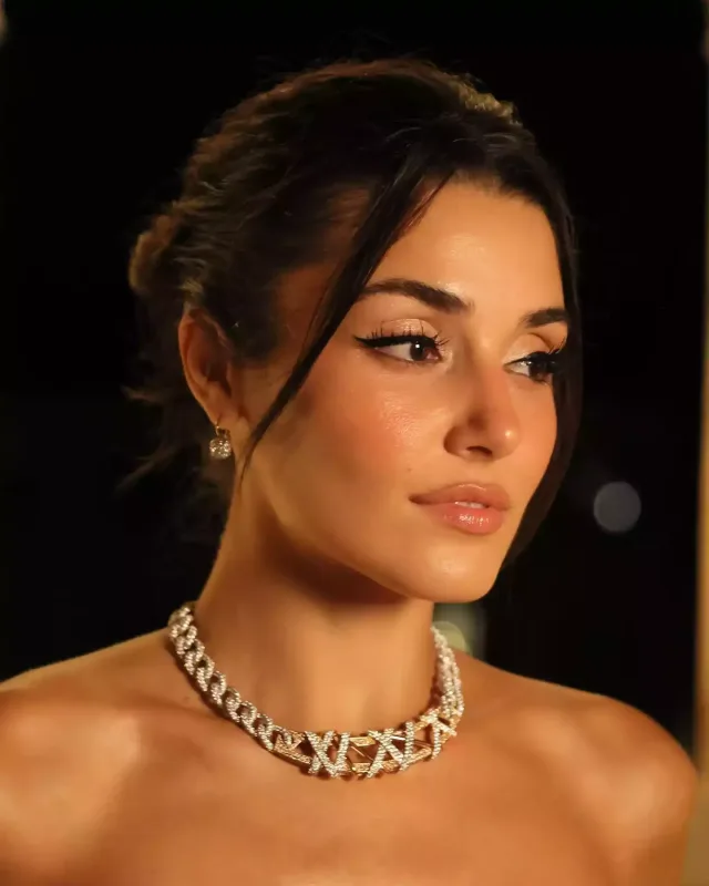 15 saniyəlik reklamdan 3 milyon alır