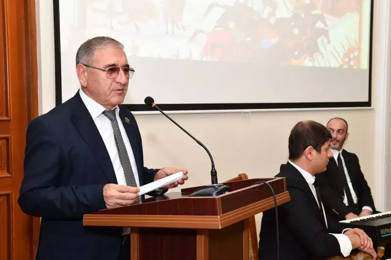 “Nizami Gəncəvinin əsərlərində XI – XIII əsr hərb sənəti”